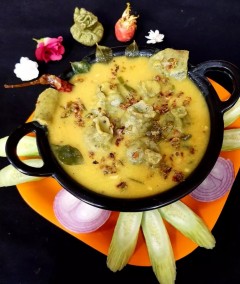 Green Potli in daal dhokli